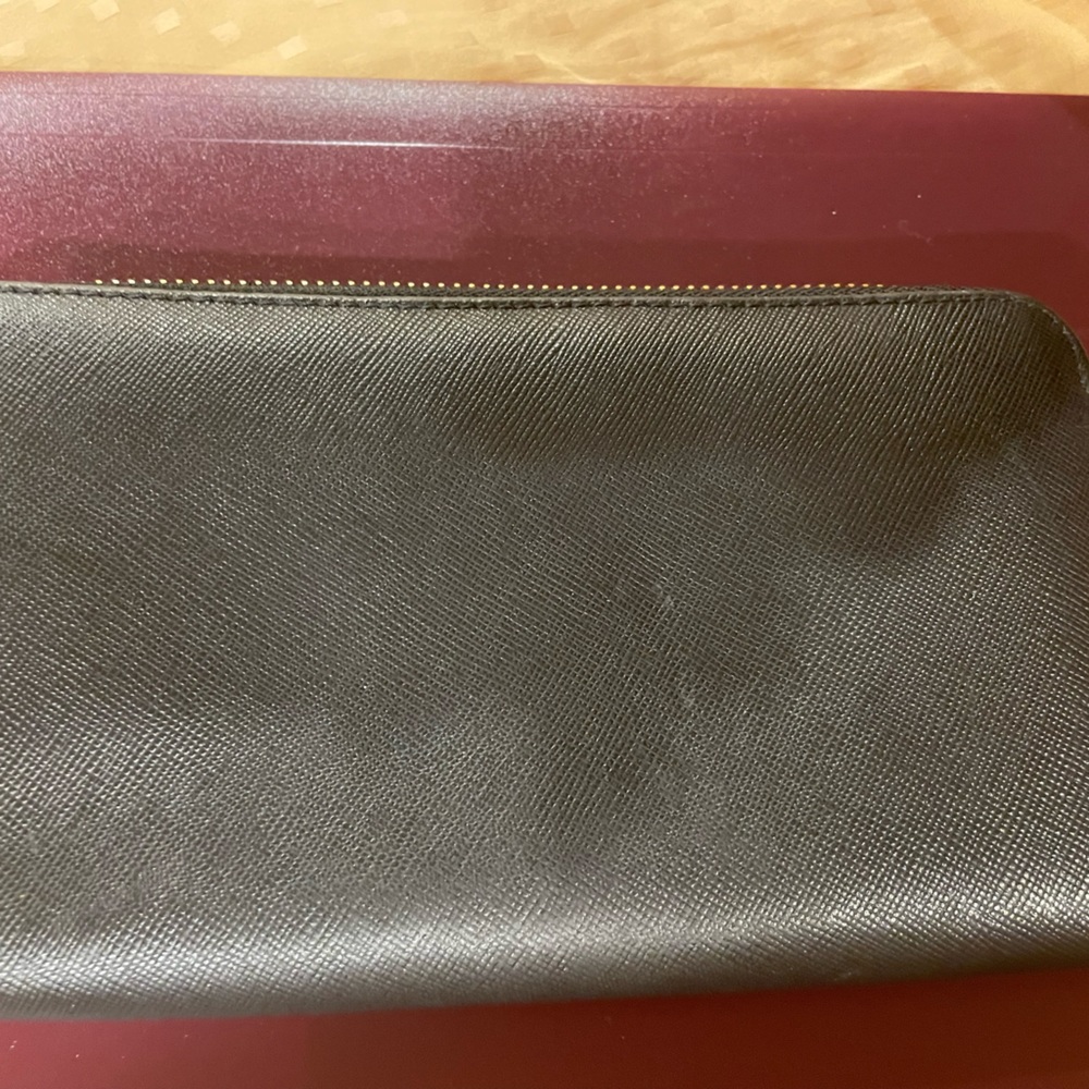 Tory Burch wallet. More pictures upon request